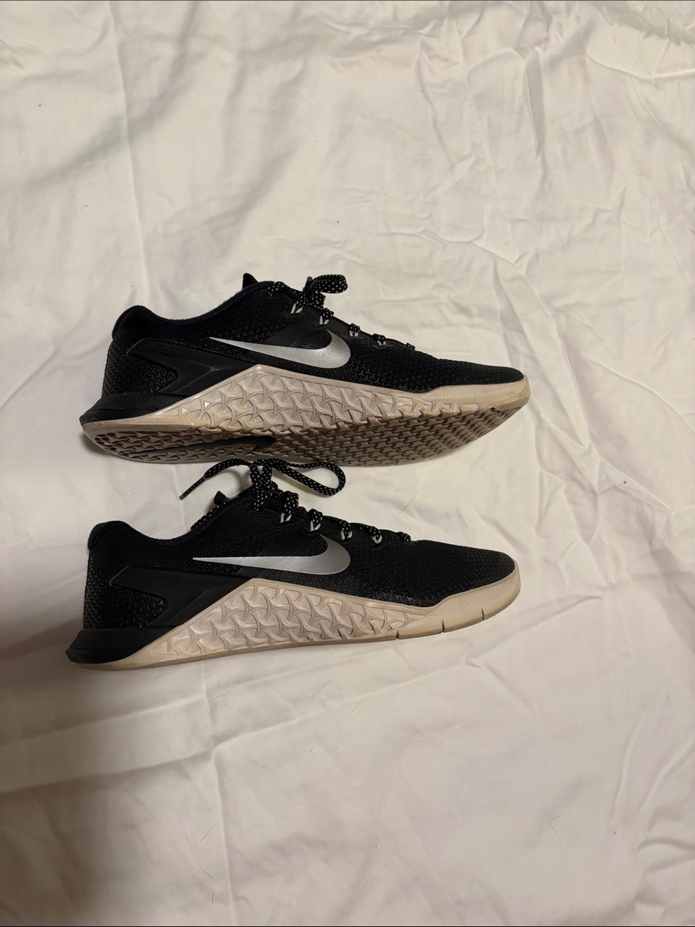 Nike Metcon 4 Black and White
